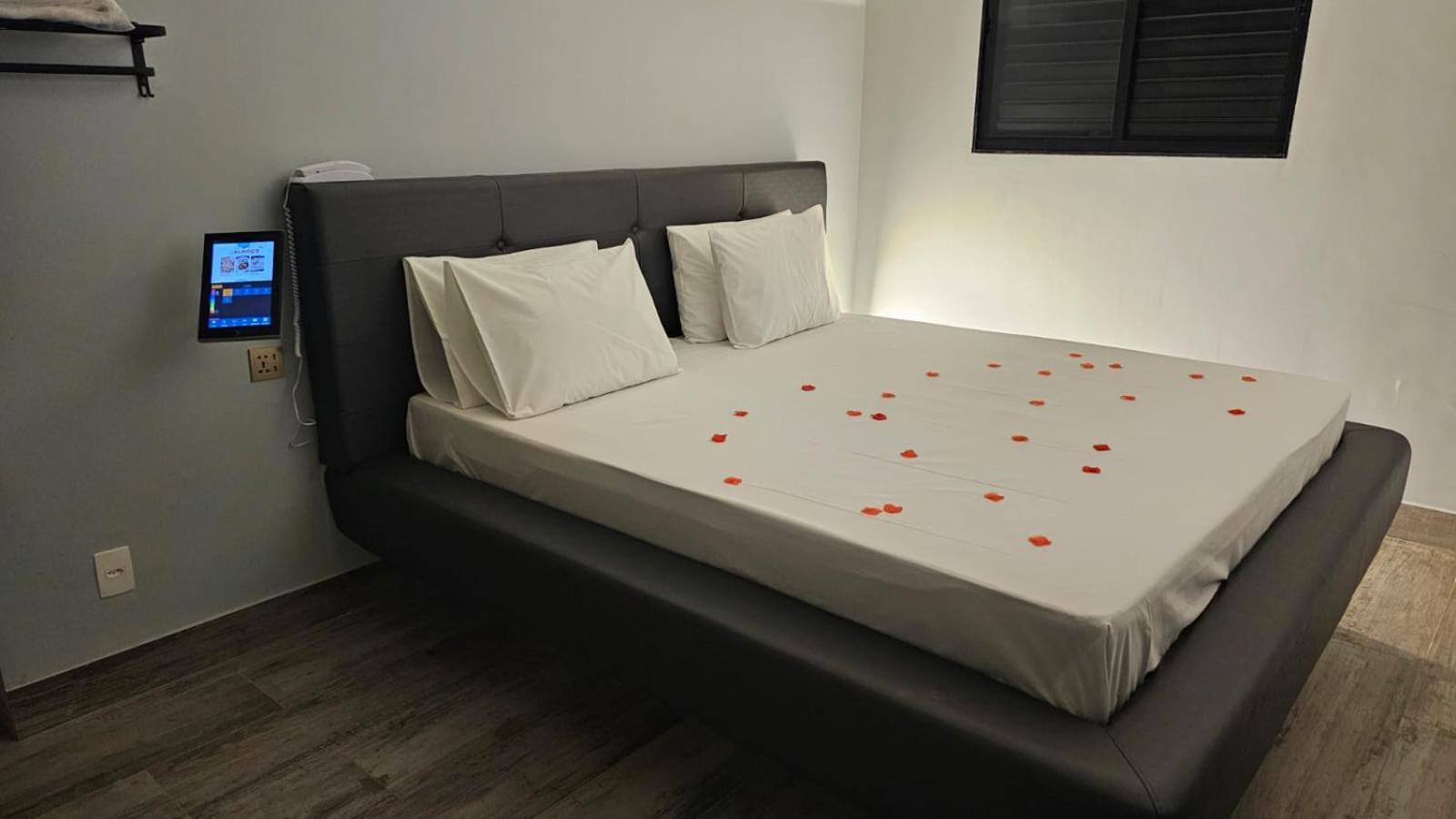 A2 Suites - Hotel E Motel Núcleo Bandeirante 外观 照片